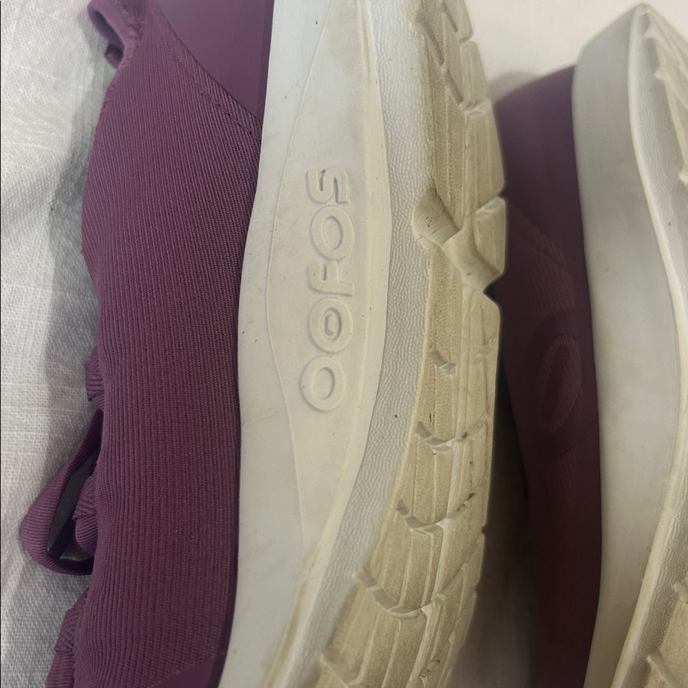 Oofos OOmg Women's Sport LS Low Shoe Size W11 Sneaker Plum - Picture 4 of 6